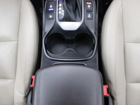 Used 2018 Hyundai Santa Fe Limited FWD image 33