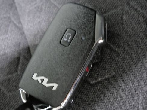 Used 2025 Kia Seltos S FWD image 26