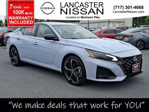 Certified 2023 Nissan Altima 2.5 SR w/ SR Premium Package AWD/4WD image 1