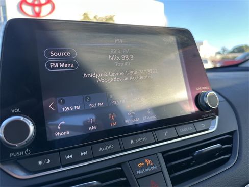 Used 2022 Nissan Altima 2.5 SV image 25