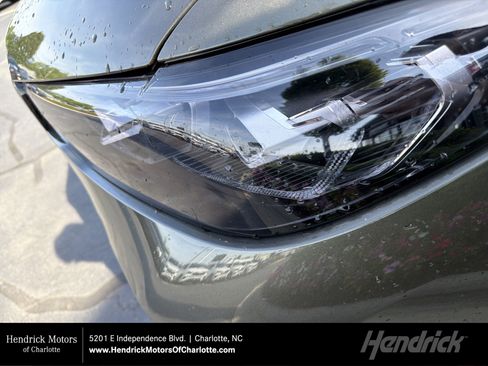 Used 2022 BMW X7 xDrive40i w/ M Sport Package AWD/4WD image 1