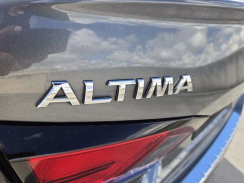 Used 2021 Nissan Altima 2.5 SR image 14