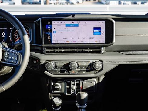 New 2026 Jeep Gladiator Sport image 16