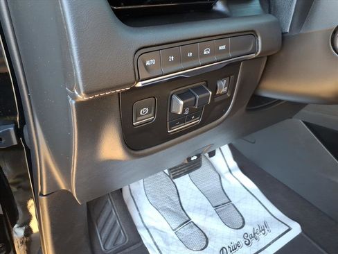 Used 2022 Cadillac Escalade Sport image 12