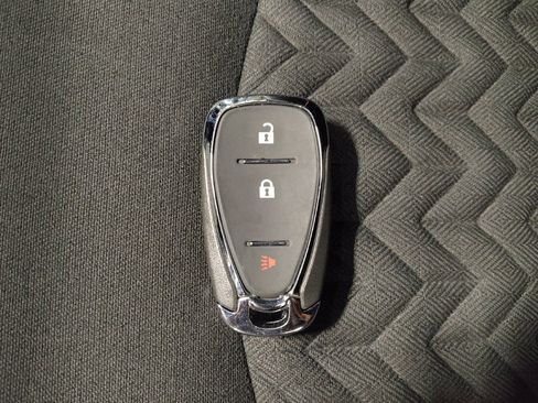 Used 2024 Chevrolet Equinox LS image 32