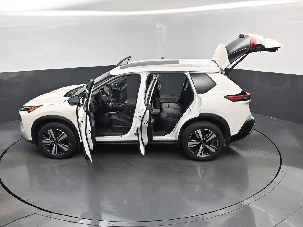 Used 2023 Nissan Rogue Platinum w/ Platinum Premium Package AWD/4WD image 17