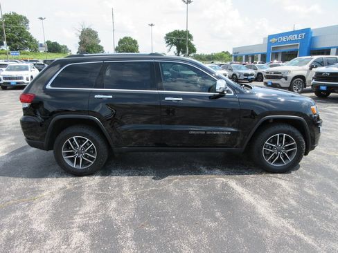 Used 2021 Jeep Grand Cherokee Limited w/ Trailer Tow Group IV AWD/4WD image 6
