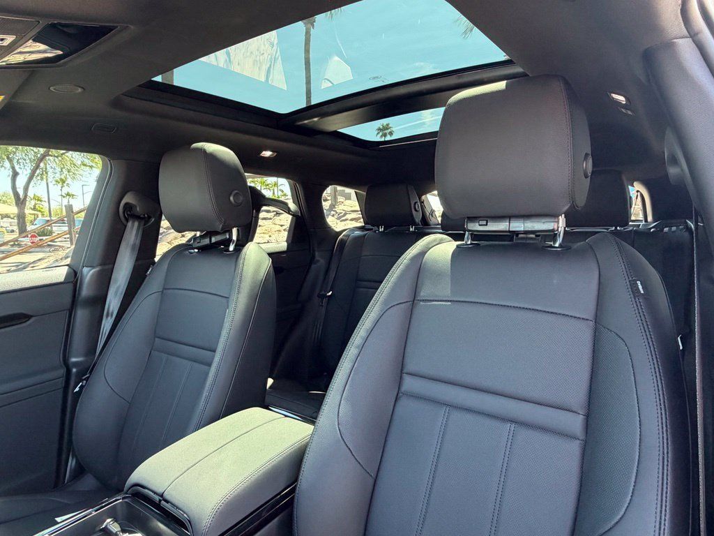 New 2026 Land Rover Range Rover Evoque S AWD/4WD image 6