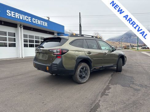 Used 2024 Subaru Outback Wilderness image 7