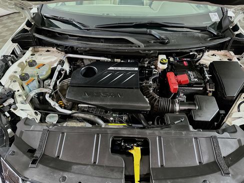 Used 2023 Nissan Rogue SV w/ SV Premium B Package image 34