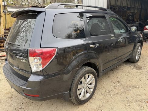 Used 2011 Subaru Forester 2.5X Premium AWD/4WD image 5