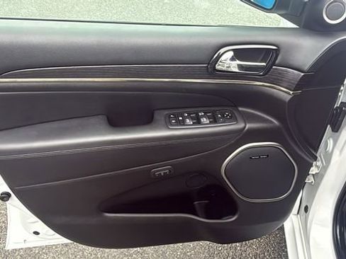 Used 2020 Jeep Grand Cherokee High Altitude image 13