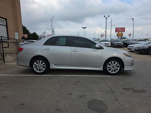 Used 2009 Toyota Corolla S image 4