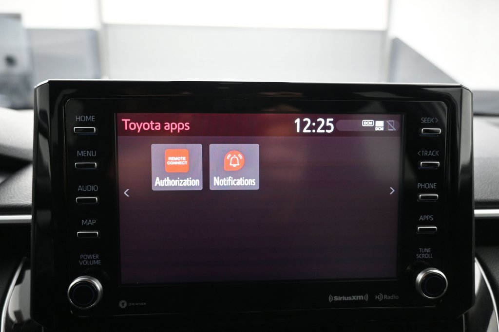 Used 2022 Toyota Corolla Cross LE AWD/4WD image 11