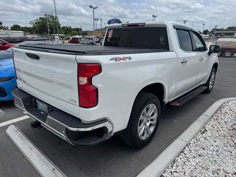 Used 2023 Chevrolet Silverado 1500 LTZ AWD/4WD image 3