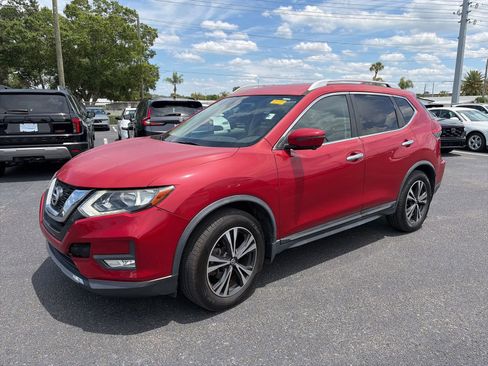 Used 2017 Nissan Rogue SL FWD image 3