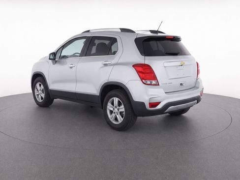 Used 2019 Chevrolet Trax LT w/ LT Convenience Package AWD/4WD image 6