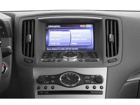 Used 2015 INFINITI Q40 w/ Moonroof Package image 9