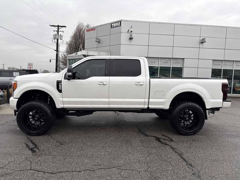 Used 2019 Ford F250 Platinum w/ Platinum Ultimate Package image 9