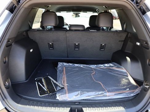 New 2026 GMC Terrain AT4 w/ LPO, Floor Liner Package image 28