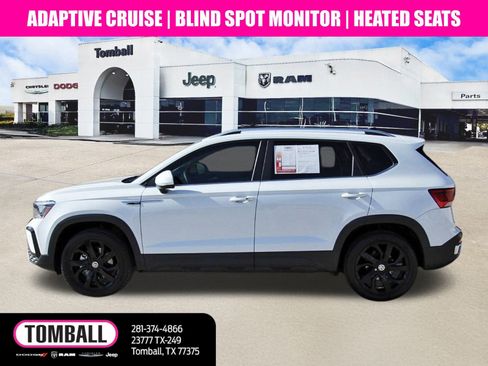 Used 2022 Volkswagen Taos SE image 4