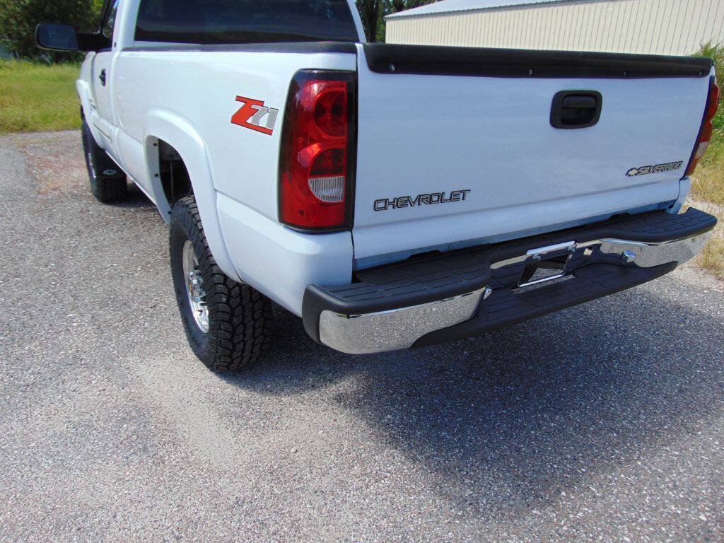Used 2004 Chevrolet Silverado 2500 LS w/ Snow Plow Prep Package AWD/4WD image 6