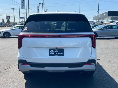 Certified 2026 Kia Carnival FWD image 8