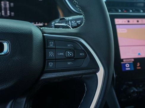 New 2025 Jeep Grand Cherokee Limited w/ Luxury Tech Group II image 27