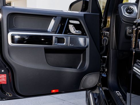 Used 2025 Mercedes-Benz G 550 image 19