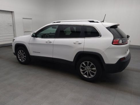 Used 2019 Jeep Cherokee Latitude Plus w/ Cold Weather Group AWD/4WD image 3