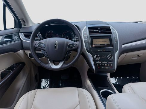 Used 2019 Lincoln MKC Premiere FWD image 21