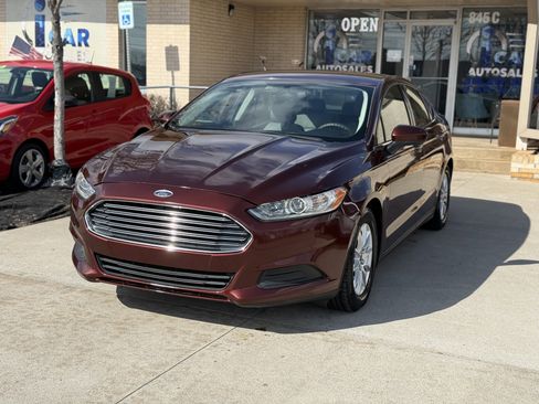 Used 2015 Ford Fusion S image 1