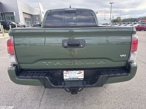Used 2021 Toyota Tacoma TRD Sport image 6
