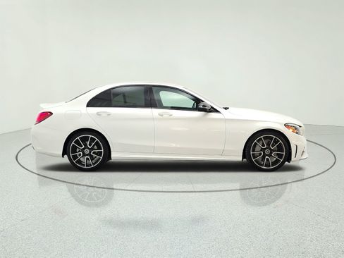 Used 2020 Mercedes-Benz C 300 Sedan image 4