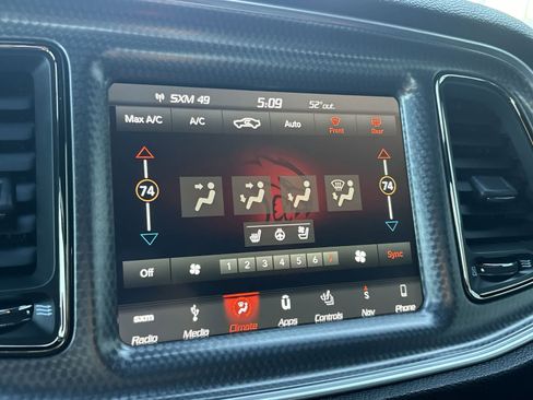 Used 2019 Dodge Challenger SRT Hellcat image 18