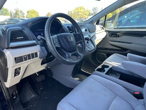 Used 2019 Honda Odyssey LX image 17