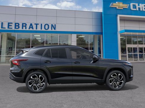 New 2026 Chevrolet Trax RS w/ Sunroof Package image 5