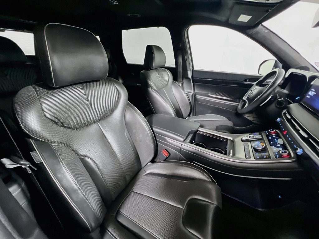 Used 2025 Hyundai Palisade Calligraphy AWD/4WD image 29