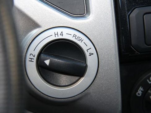 Used 2013 Toyota Tacoma 4x4 Access Cab image 18