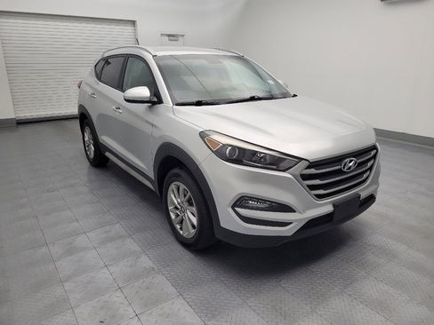 Used 2017 Hyundai Tucson SE w/ SE Popular Package 02 AWD/4WD image 13