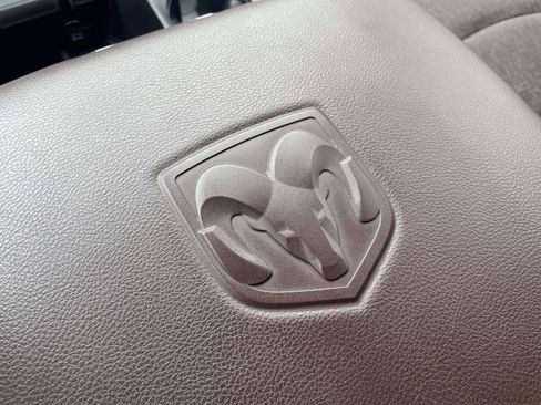 Used 2017 RAM 1500 Big Horn RWD image 20