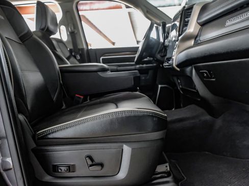Used 2024 RAM 2500 Laramie AWD/4WD image 33