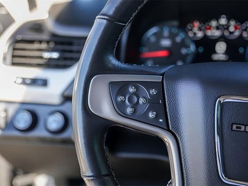 Used 2020 GMC Yukon Denali w/ Open Road Package image 17