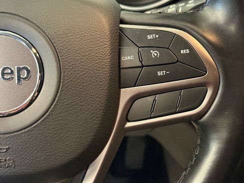 Used 2021 Jeep Cherokee Latitude Lux AWD/4WD image 12