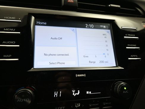 Certified 2020 Toyota Camry SE image 12