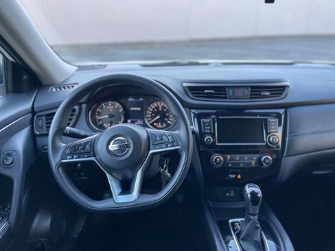 Used 2020 Nissan Rogue S image 10