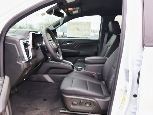 New 2026 GMC Canyon Elevation w/ Convenience Package image 6