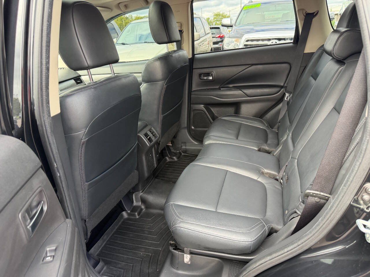 Used 2019 Mitsubishi Outlander GT AWD/4WD image 11