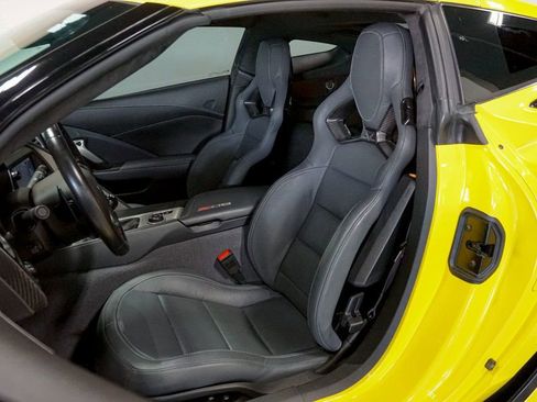 Used 2017 Chevrolet Corvette Z06 RWD image 9