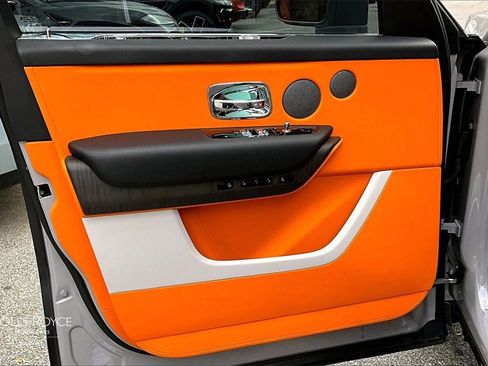 Used 2026 Rolls-Royce Cullinan image 20